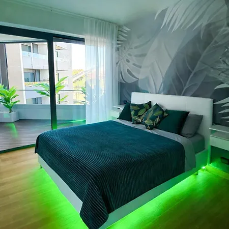 Jungle Suite And Parking-2
